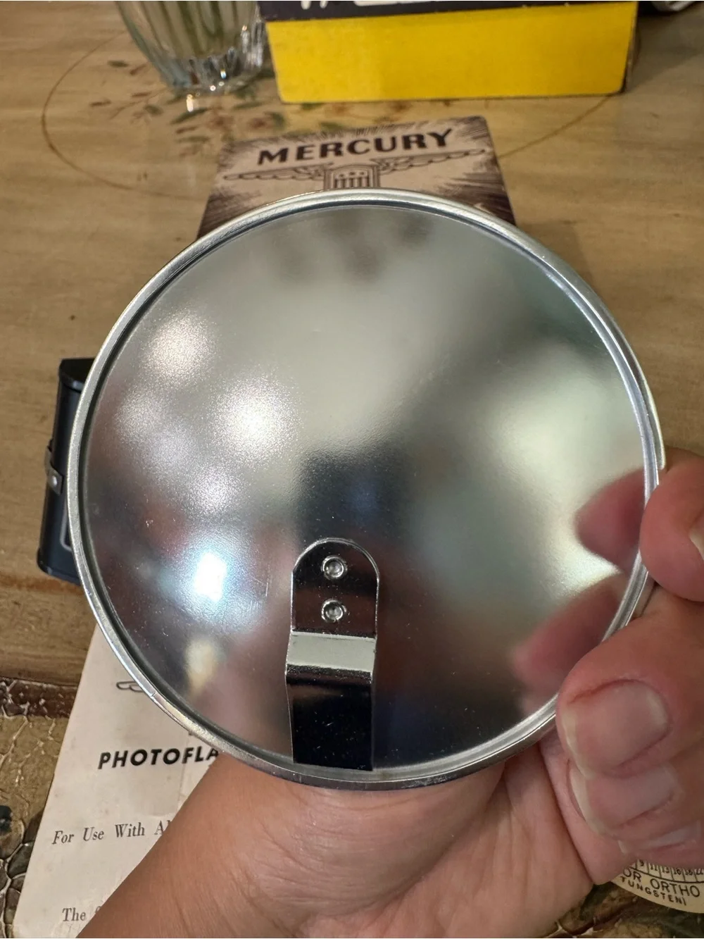 Vintage Mercury Photo Flash Unit - Universal Camera Corp
